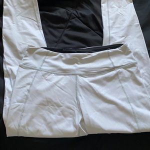 VS knockout leggings size s